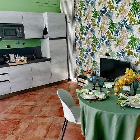 Aura Symphony Home Como Luaran gambar