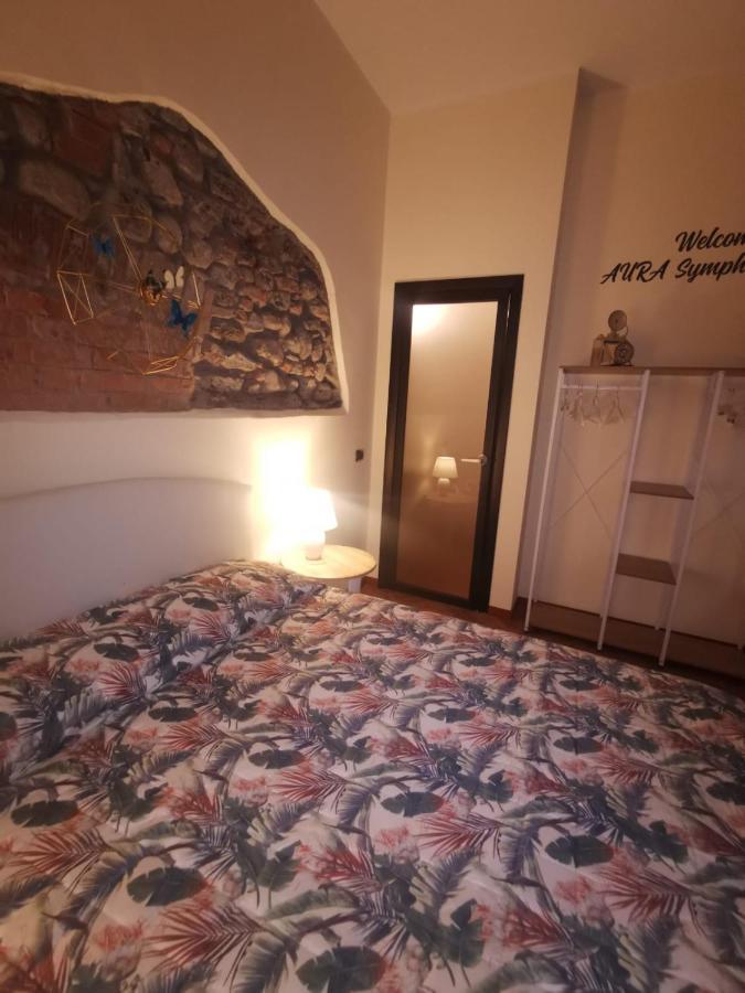Aura Symphony Home Como Luaran gambar