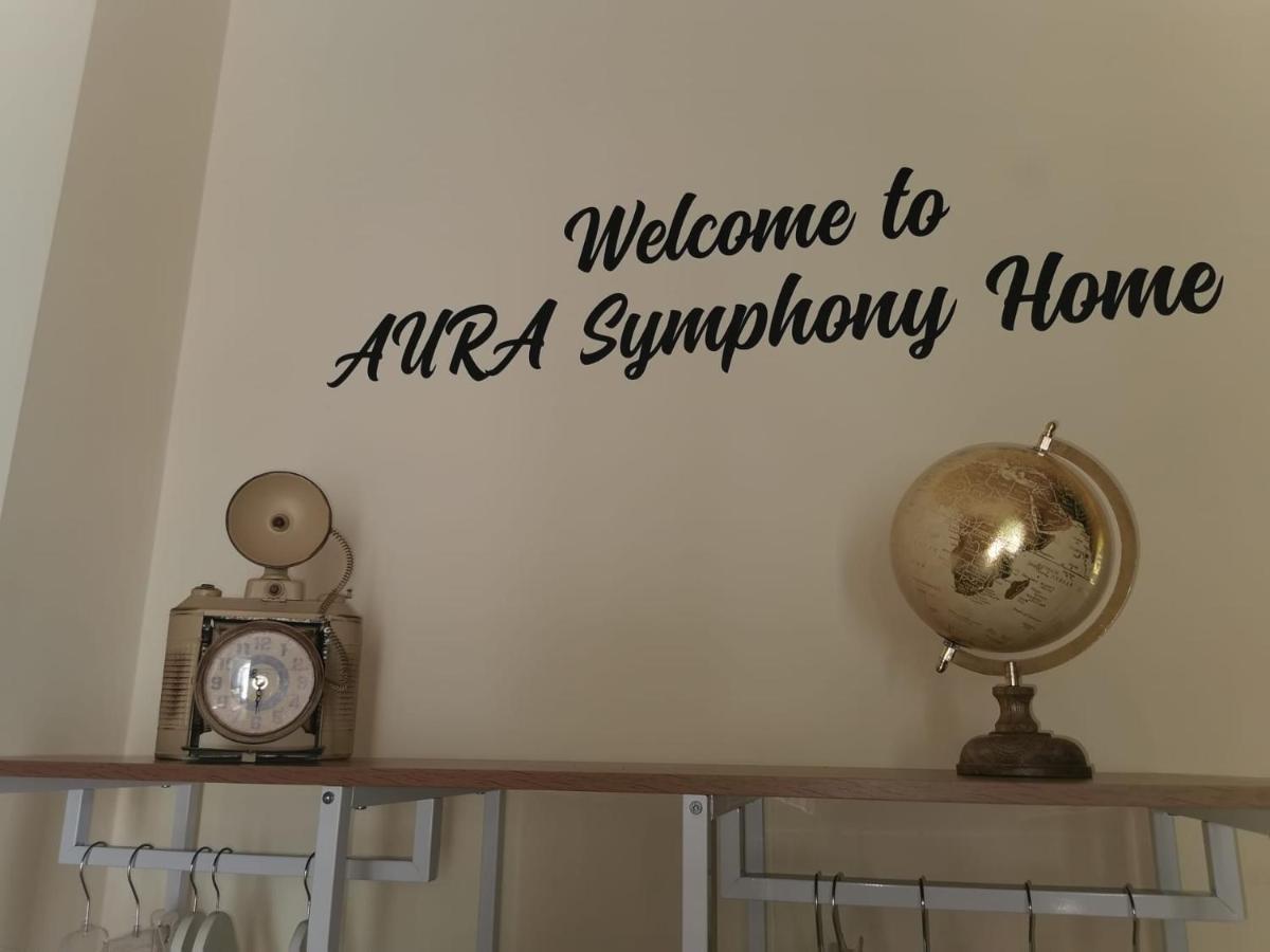 Aura Symphony Home Como Luaran gambar