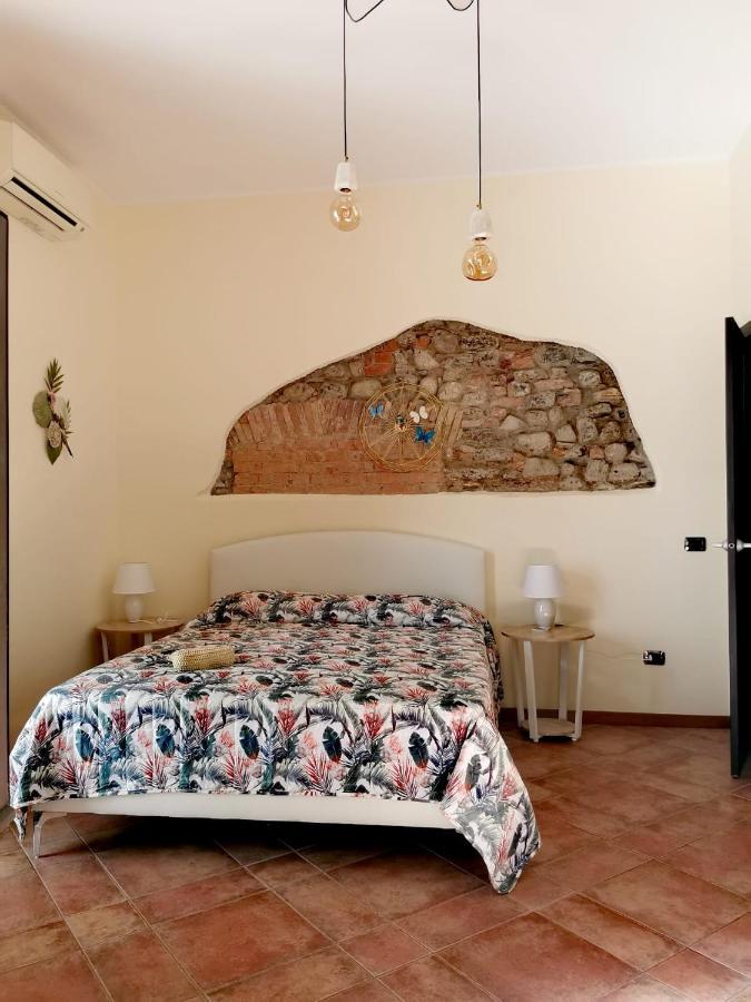 Aura Symphony Home Como Luaran gambar