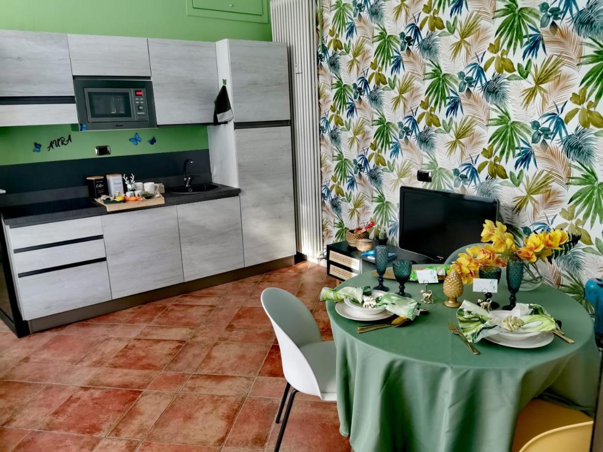 Aura Symphony Home Como Luaran gambar